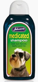 Johnsons medicated Shampoo 200ml
